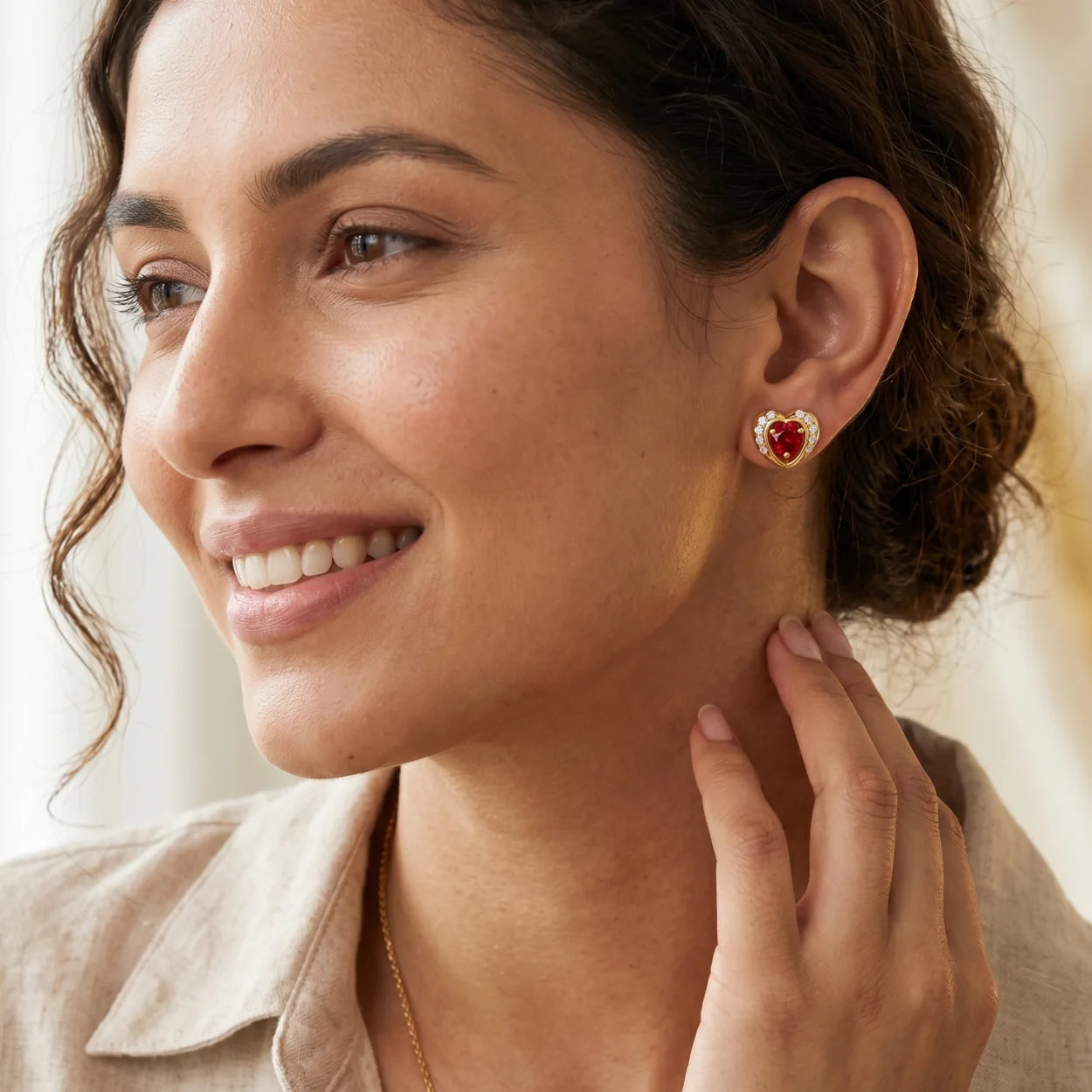 Aiva Studs