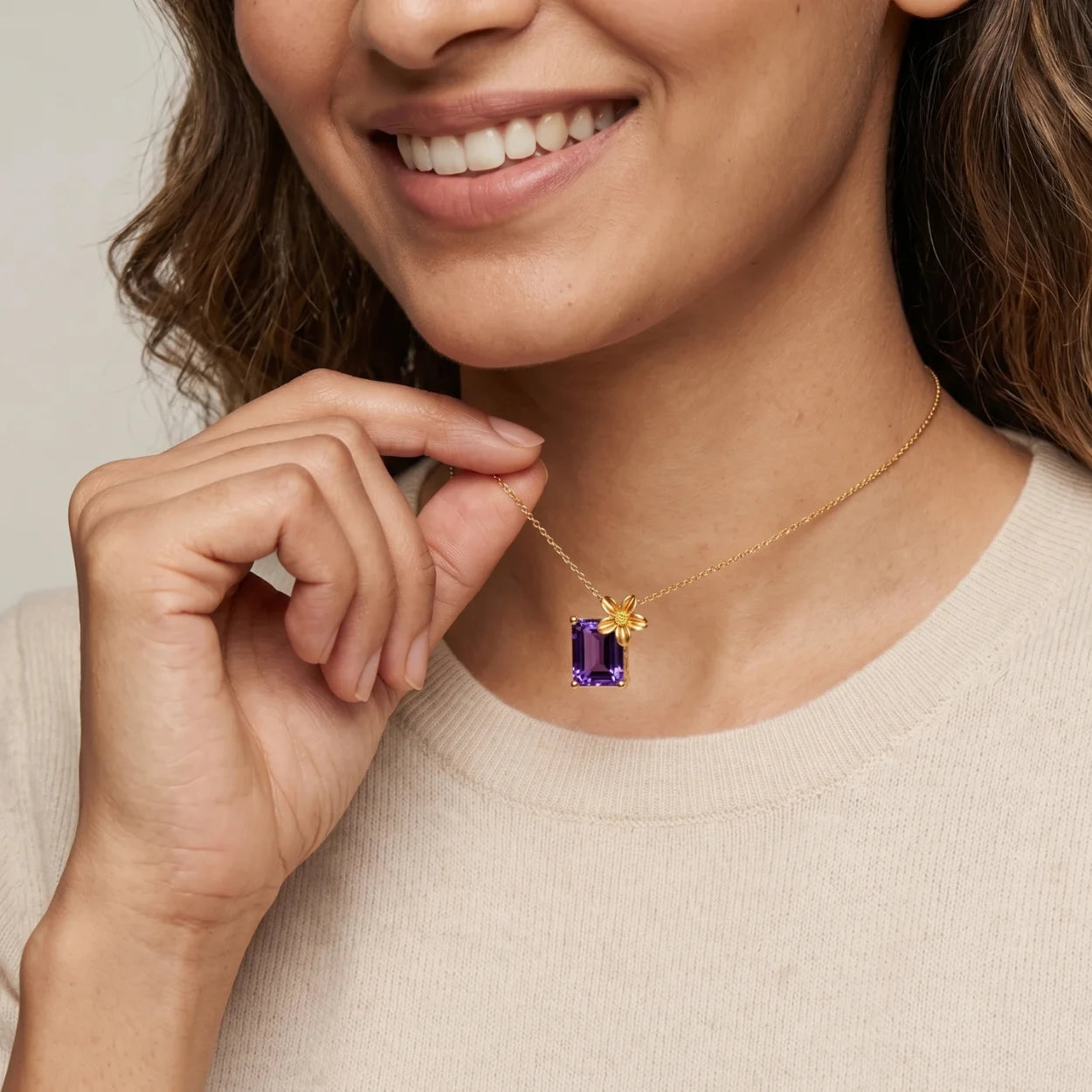Verra Pendant