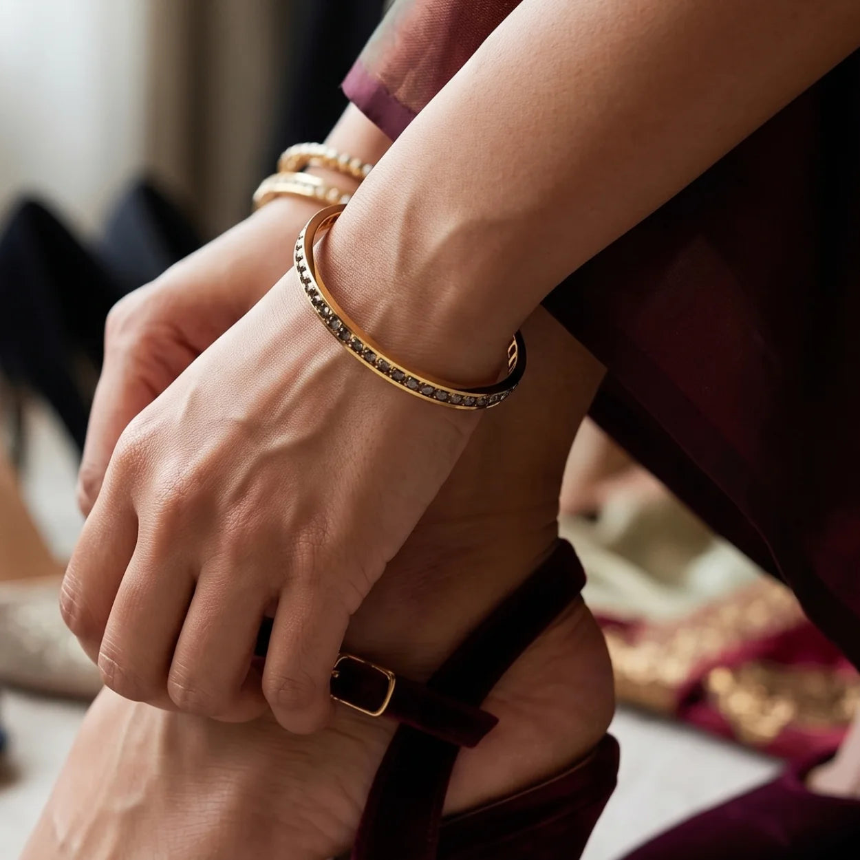 Emer loop Bracelet