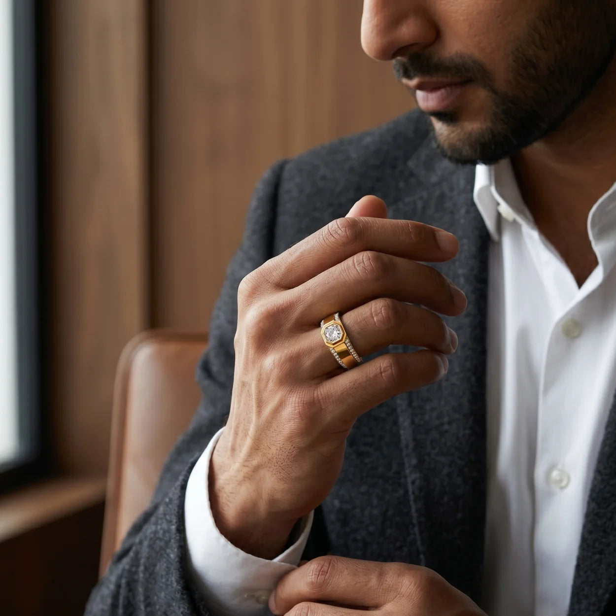Lustre Ring